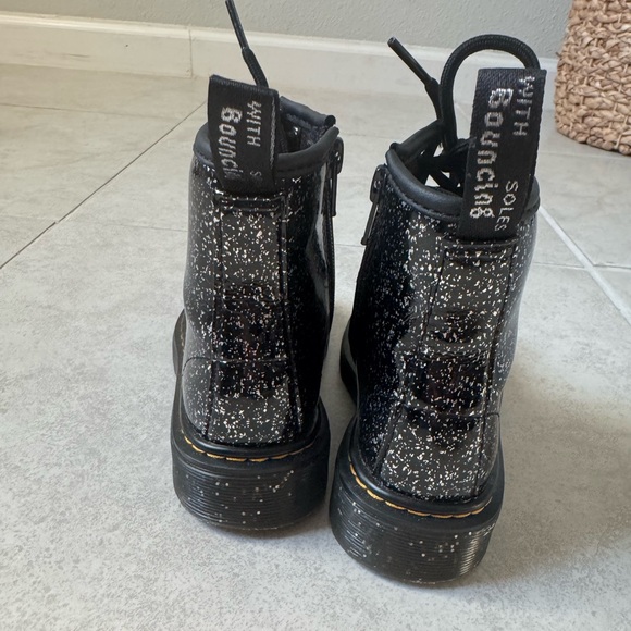 Kids Dr. Martens Sparkle boots. 1460 Lace up fashion boots with zipper side. - Picture 3 of 4